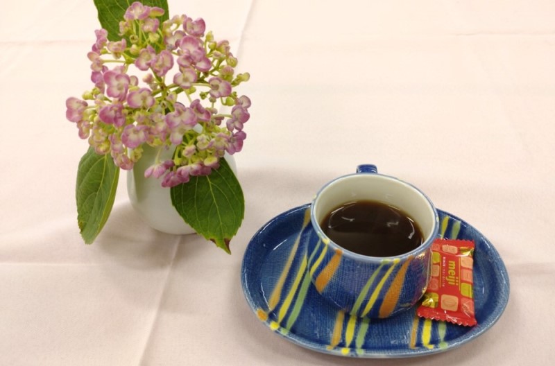 コーヒーと紫陽花