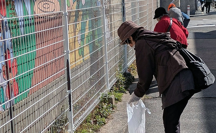 ゴミ拾いの様子2